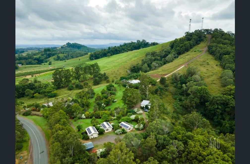 Amamoor Homestead And Country Cottages Экстерьер фото